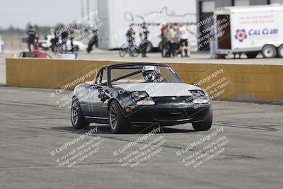 media/Jun-01-2025-CalClub SCCA (Sun) [[eae223c5dd]]/Group 1/Track Event (Front Straight)/